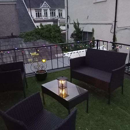 Large 2 Bed Holiday Let In Central Ystradgynlais Экстерьер фото